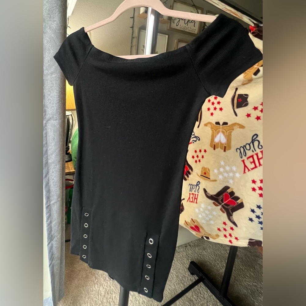 Kamora Off Shoulder Dress